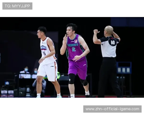 丁彦雨航低位背身单打命中，山东锋线高效发挥，助力球队强势崛起